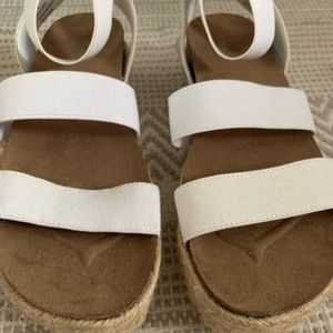Steve Madden Sandals (White)